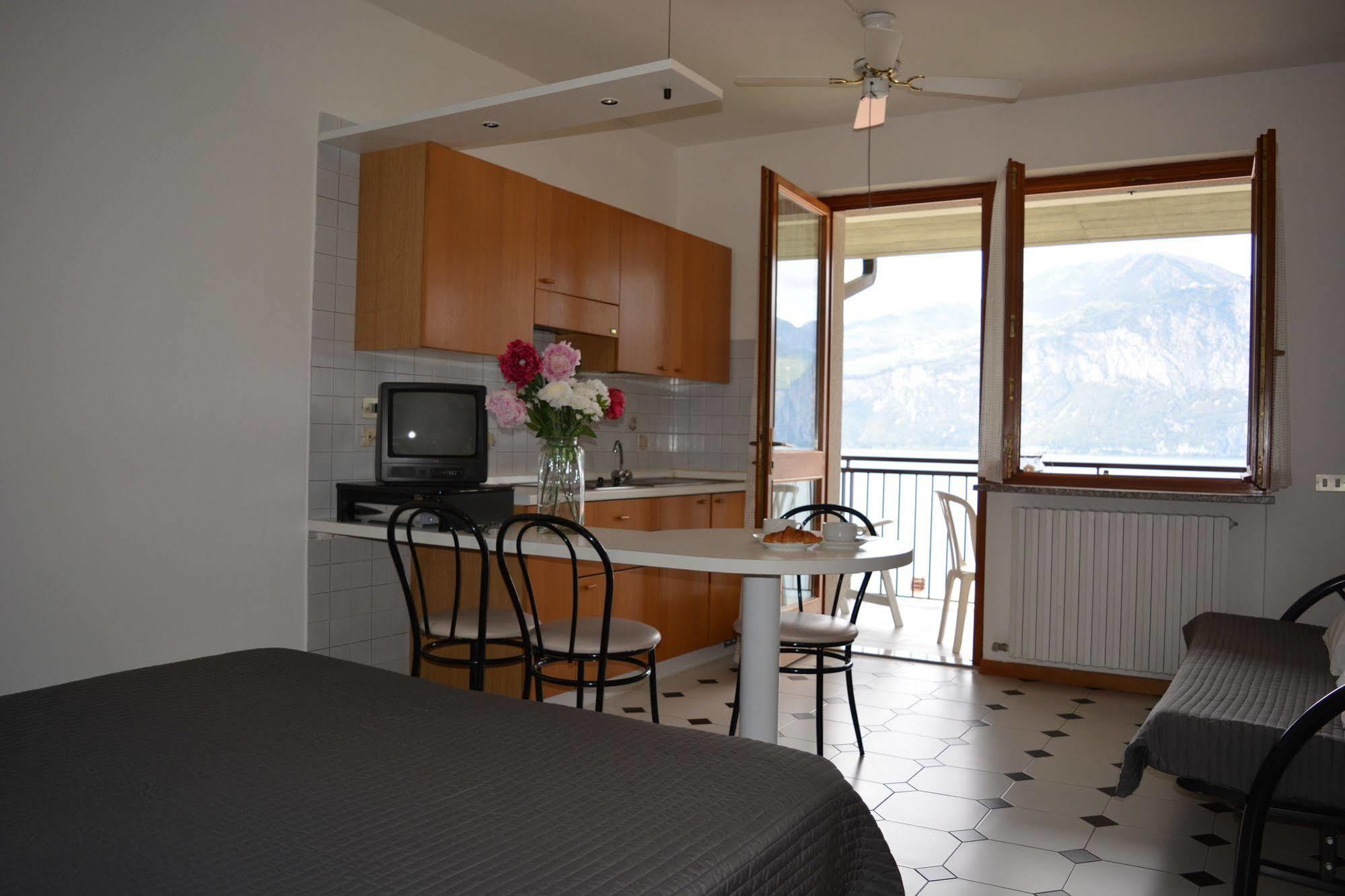Residence San Vito Brenzone sul Garda Exteriér fotografie